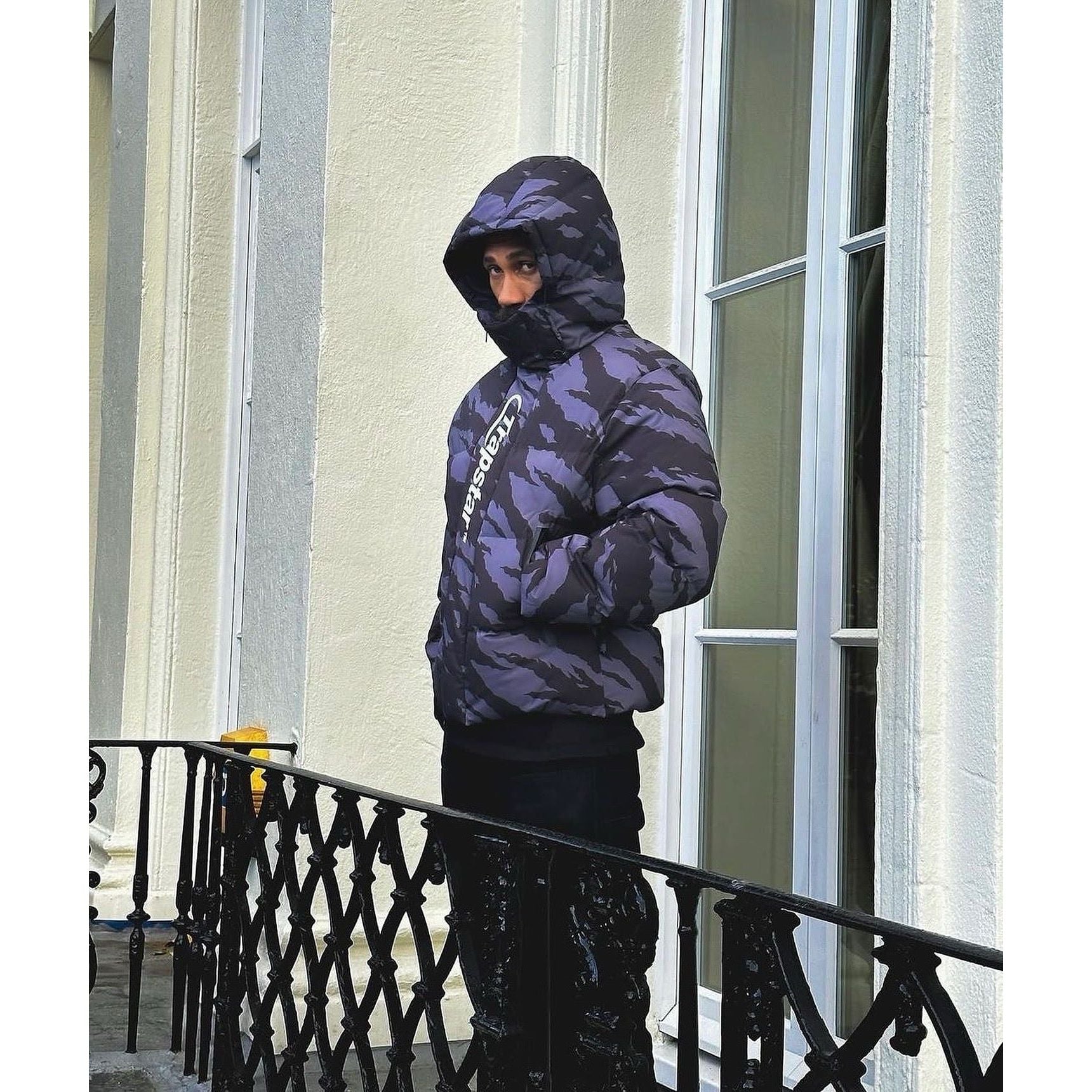 Trapstar Hyperdrive Technical Puffer
